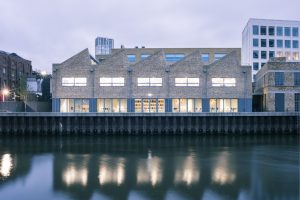 Bocci-illuminates-interiors-by-Paolo-Cossu-Architects-at-the-new-Phaidon-Press-HQ-Image-credit-Lorenzo-Zandri-11-e1639471994288-300x200.jpg